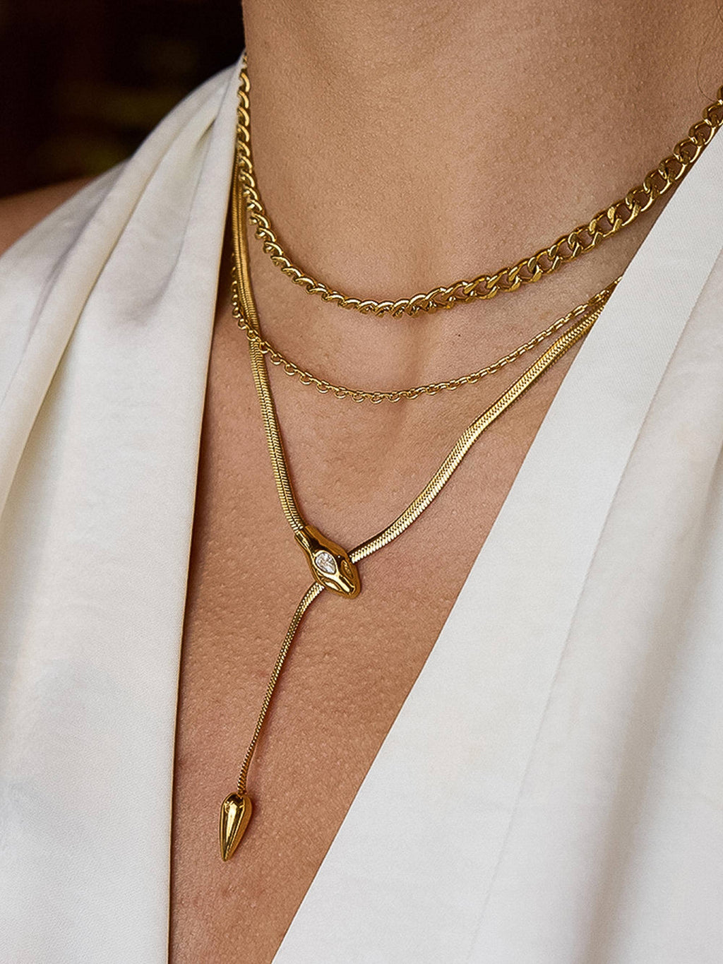 18K Gold Non-Tarnish Serpent Necklace: Yellow Gold