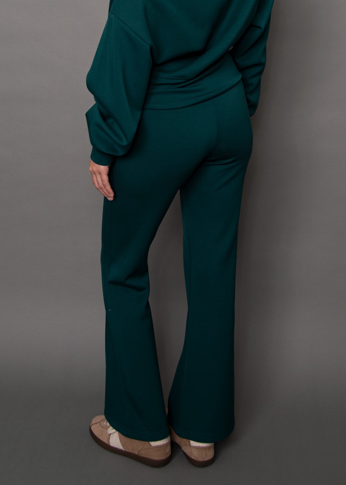 FLAMME SOFT KNIT FLARE PANTS