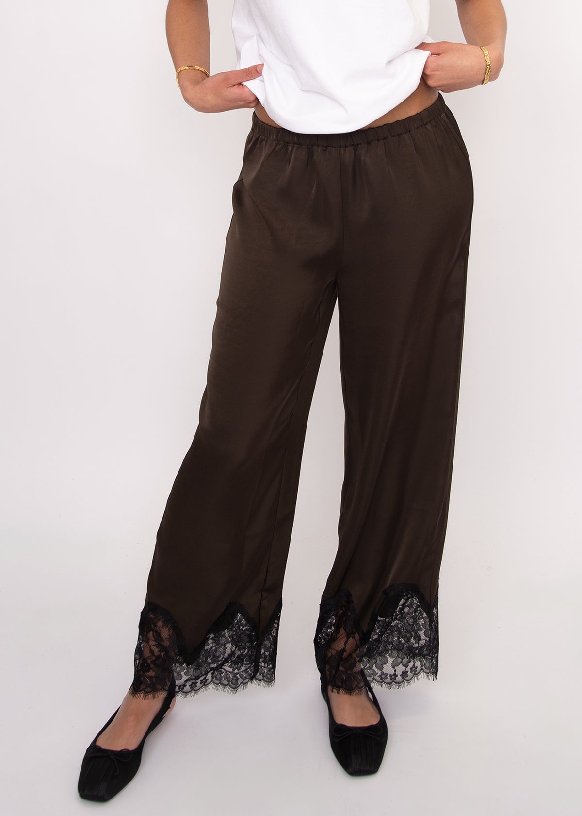 Valeriane Satin w/ Lace Trime Pants