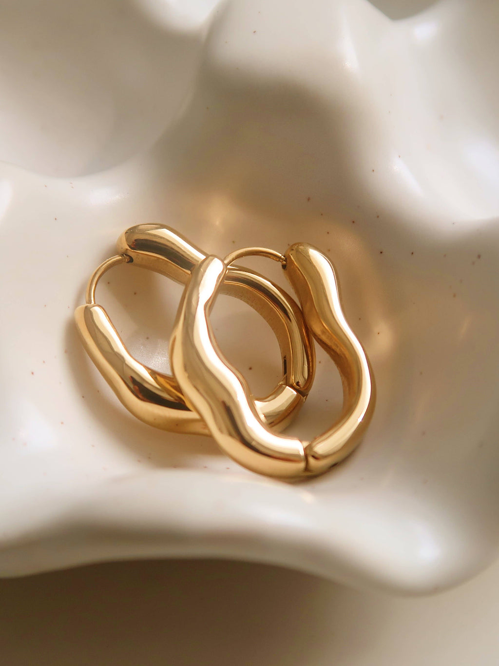 Darcy 18K Gold Non-Tarnish Oval Hoop