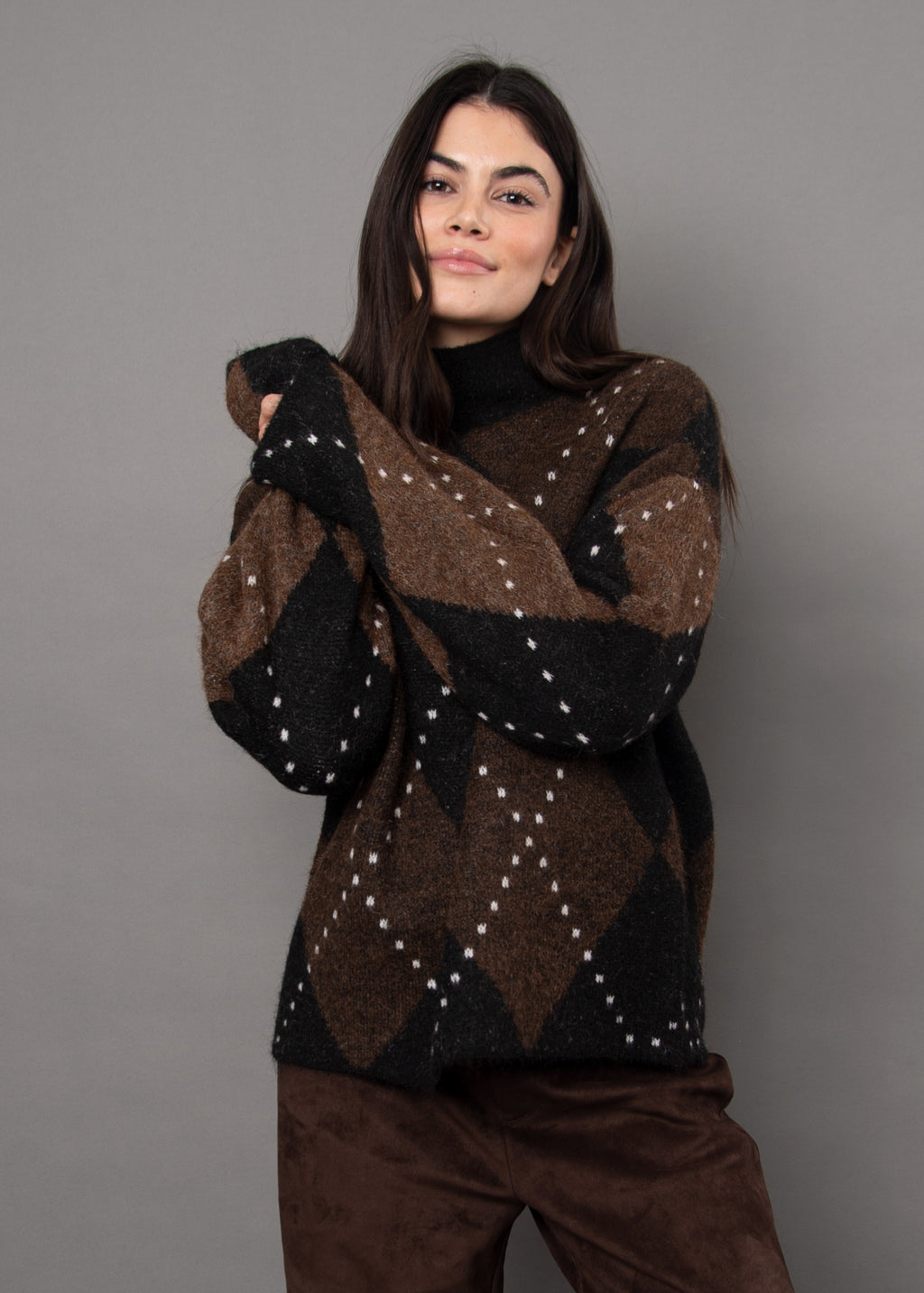 Amora Long Sleeve Pullover Brown/Black