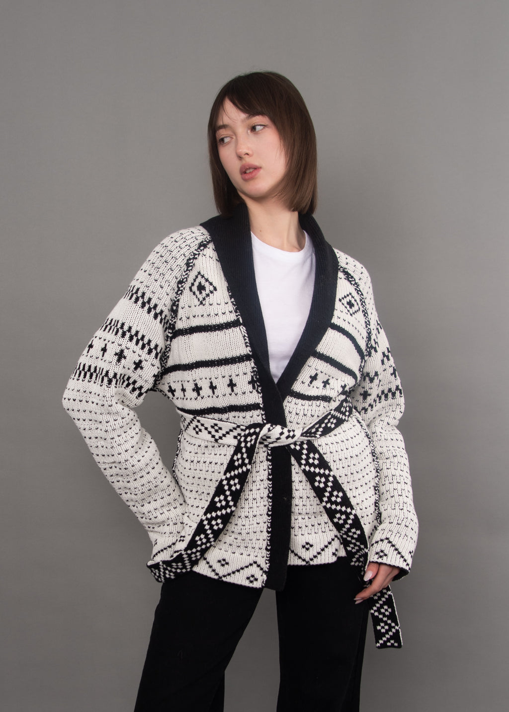 Cecile Raglan Sleeve - Black