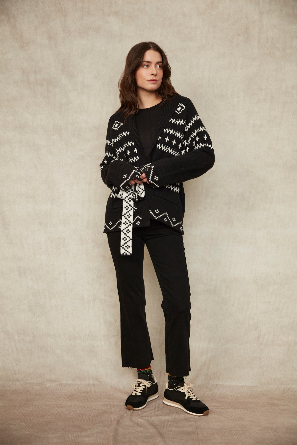 Cecile Raglan Sleeve - Black