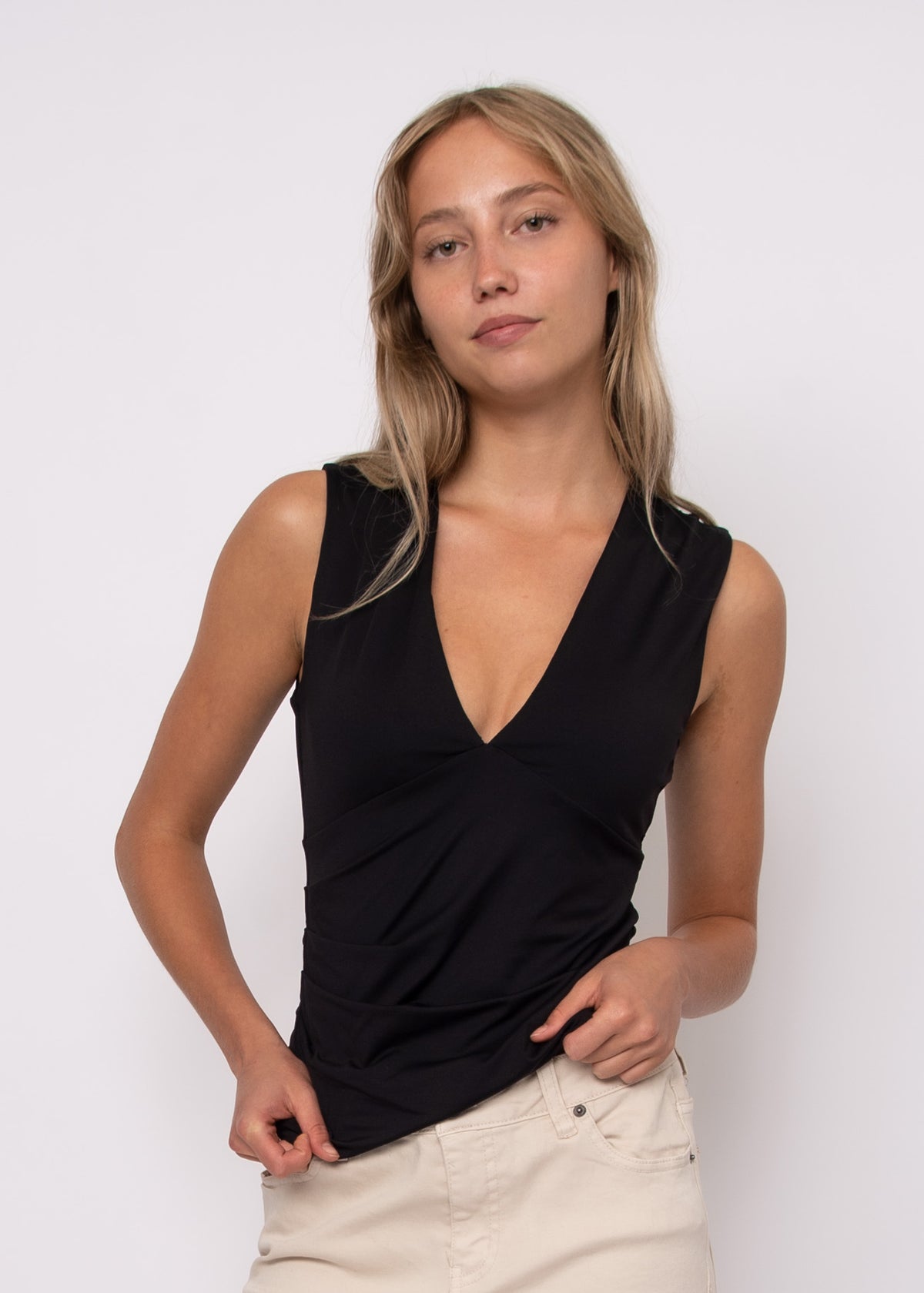 Second Skin - Claudette V-Neck