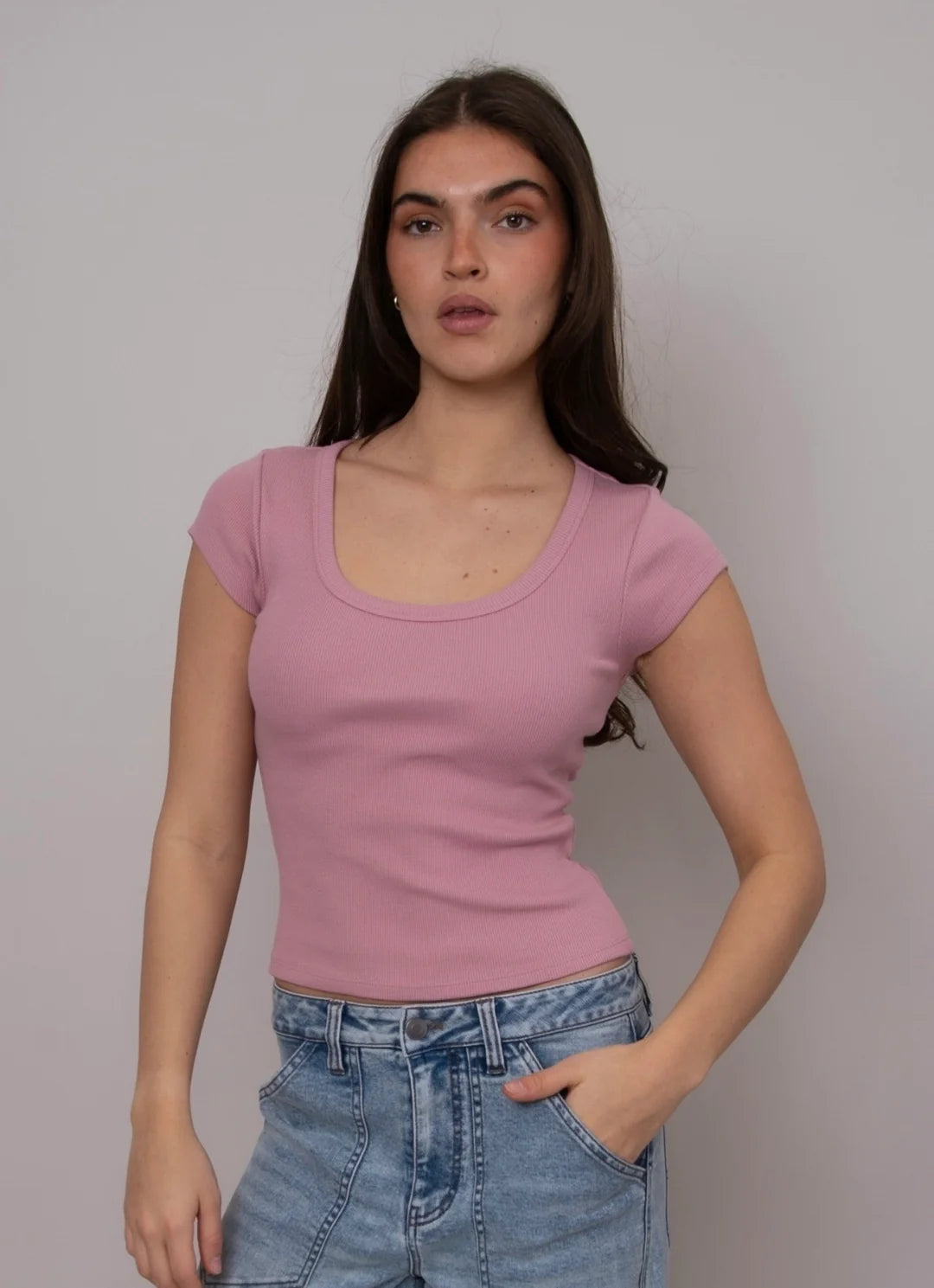KENDRA SCOOP NECKSLEEVE TOP