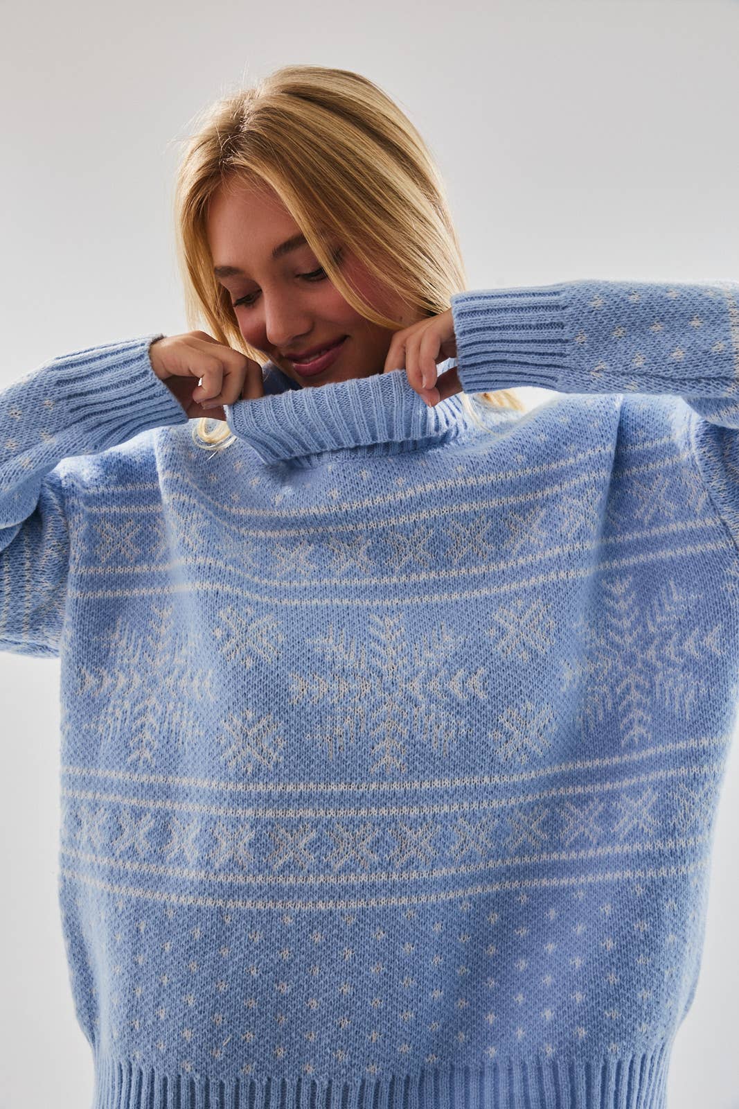 Le Lis - Snow Flake Sweater