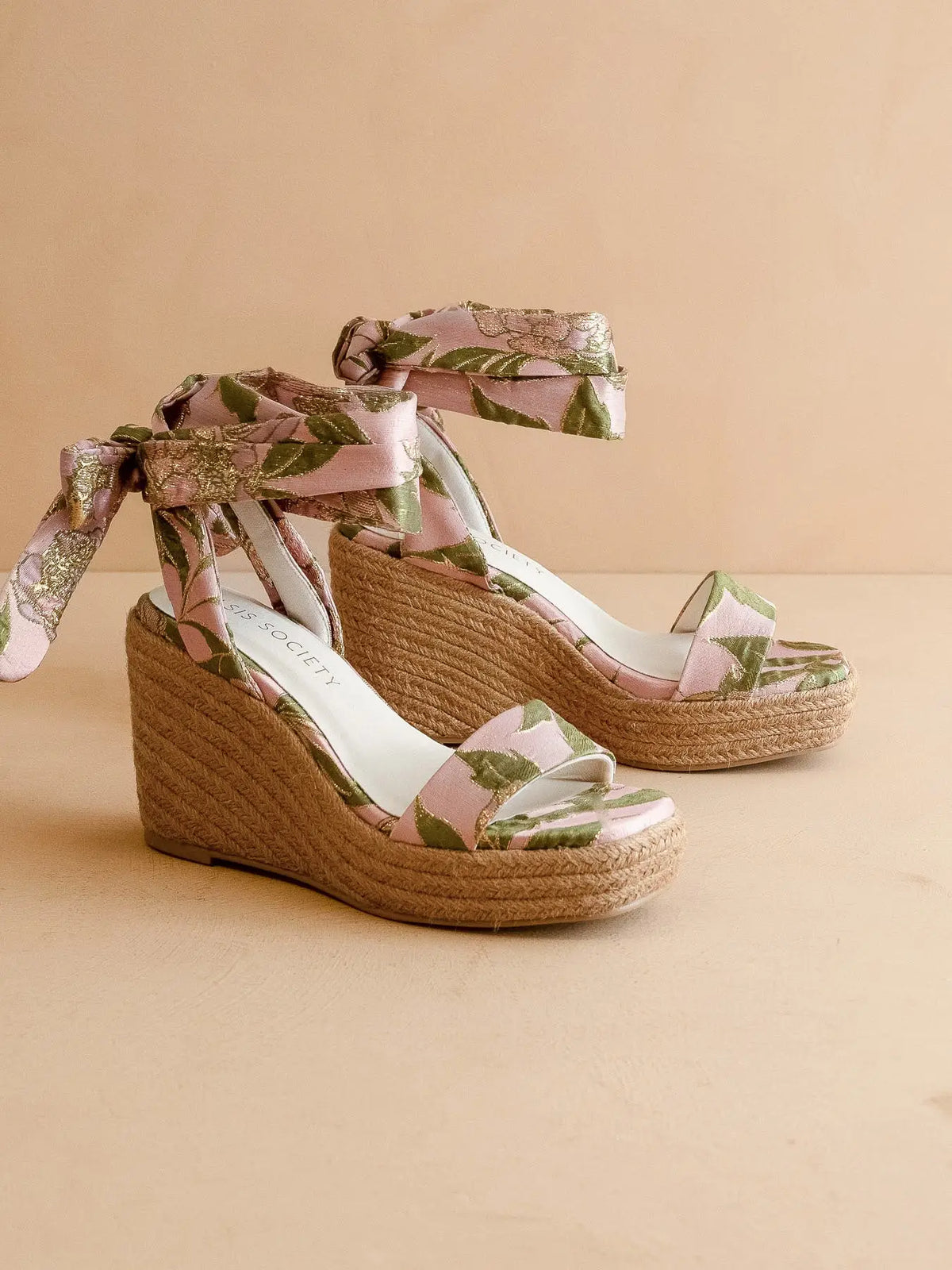 The Oceana | Rose Garden Gingham Wrap Wedge