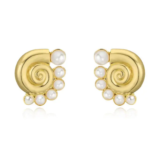 Mini Pearl Shell Earring