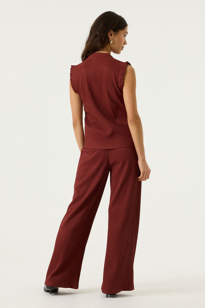 Garcia Pants Red