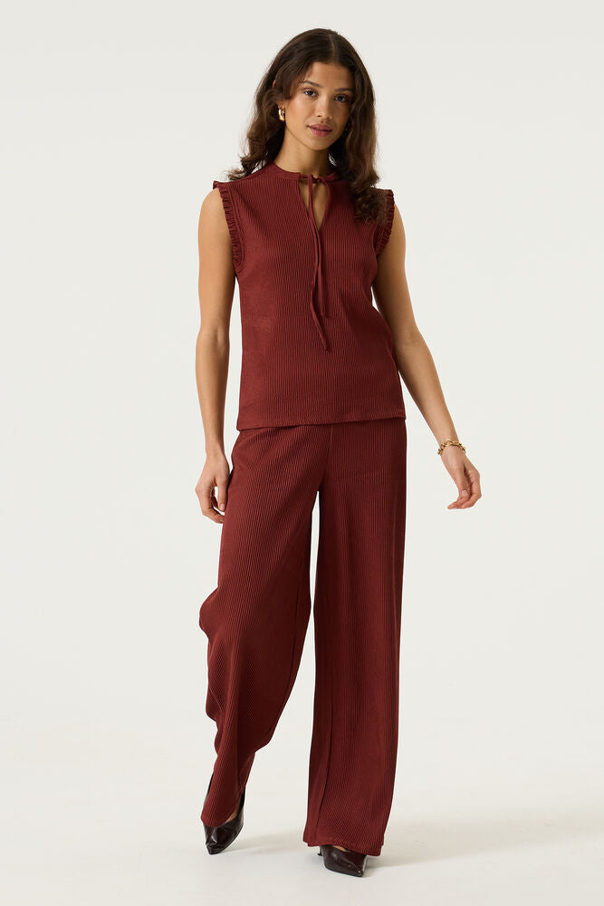 Garcia Pants Red