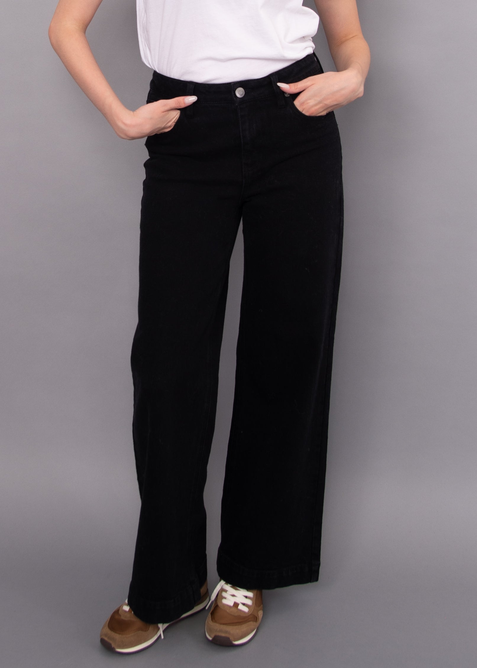 Hirana Black Denim 5 Pocket Wide leg
