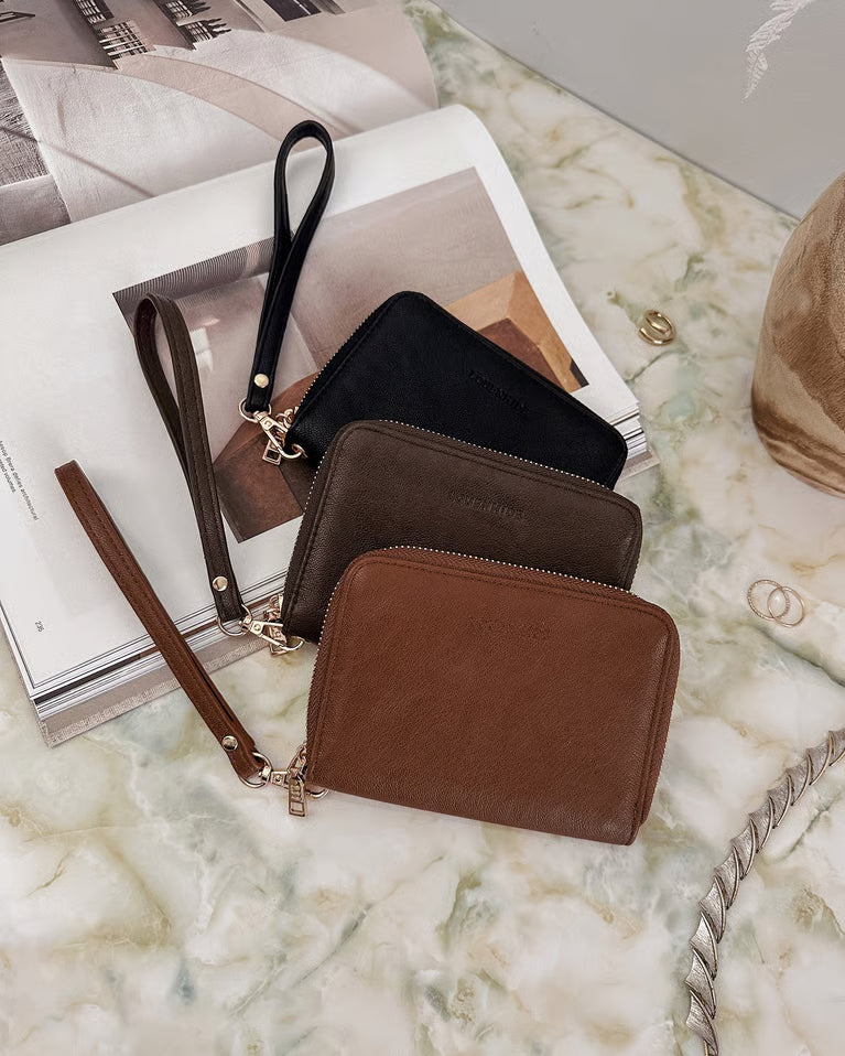 Eden Saddle Wallet